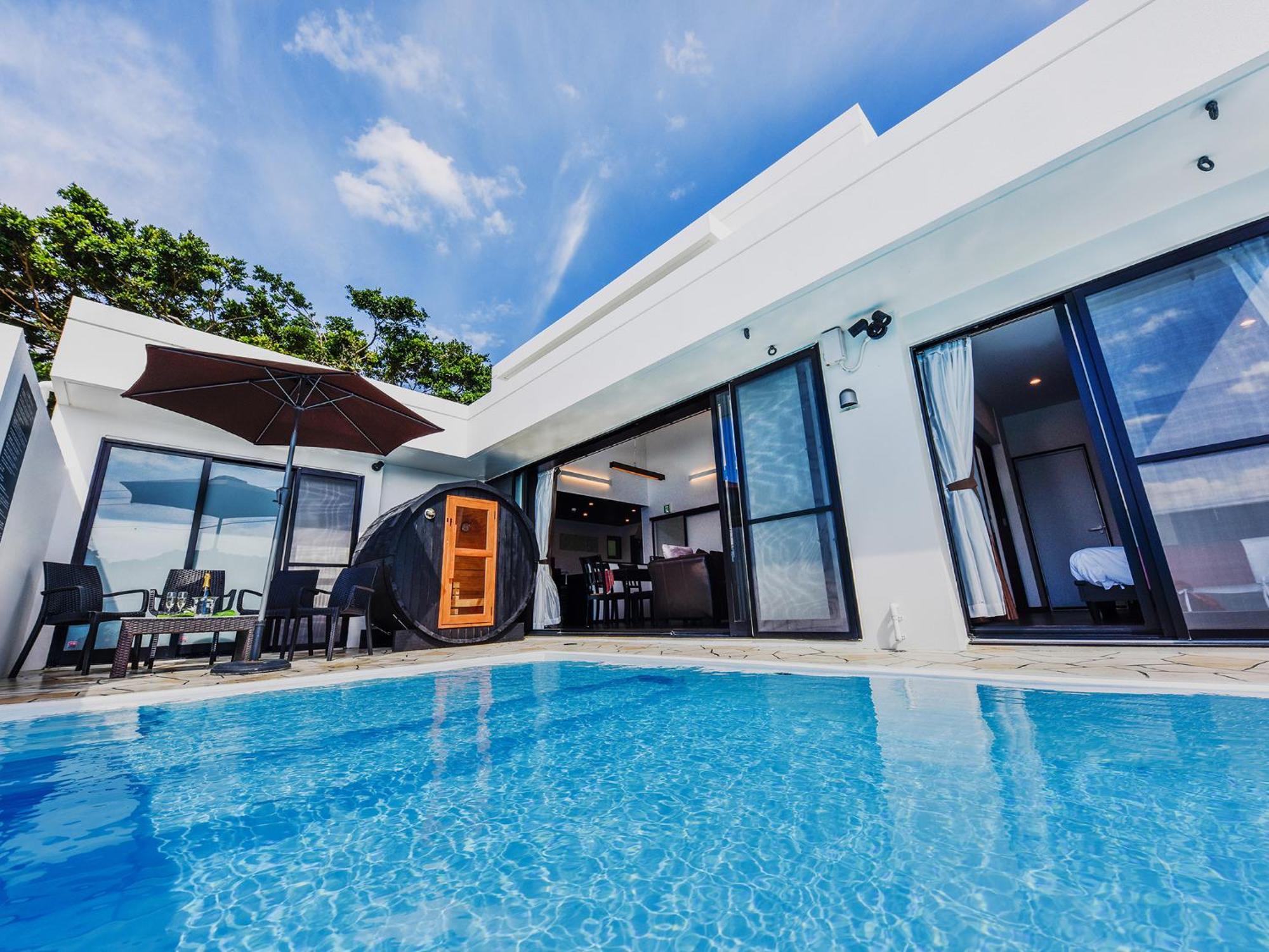 Private Pool Villa Motobu Eksteriør billede
